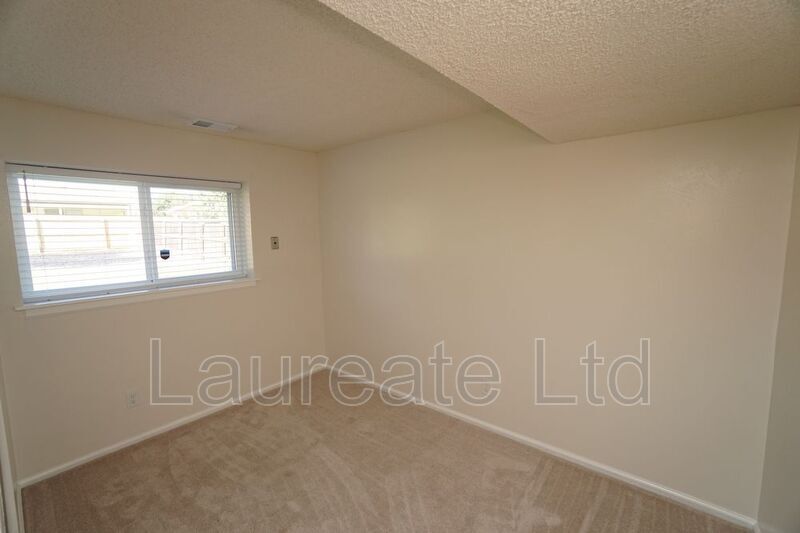 Building Photo - 1155 Fern St