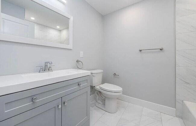 Building Photo - 2031 S 19th St