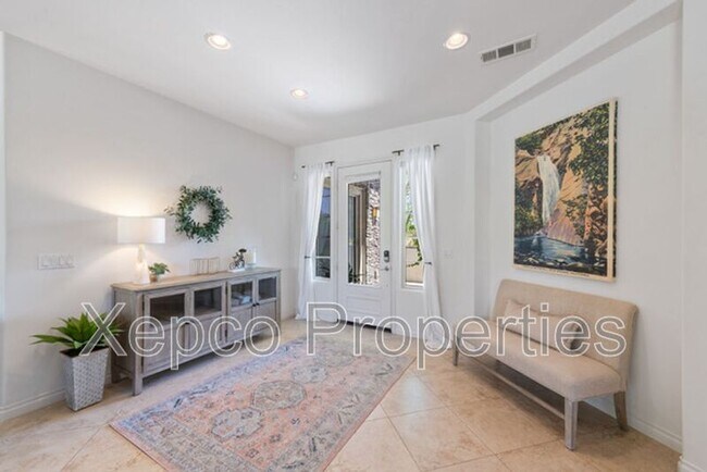 Building Photo - 1583 Sienna Ct