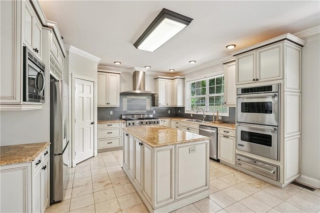 Building Photo - 1578 Lincoln Ave SE