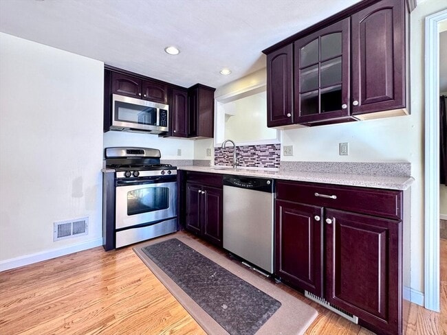 Building Photo - 10 Marrigan St