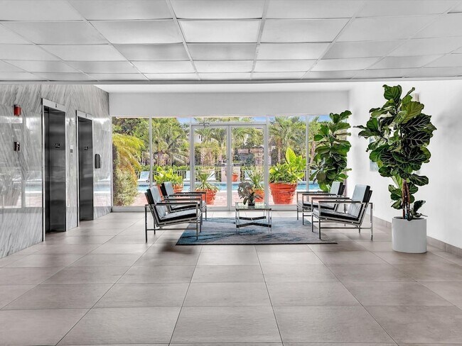 Building Photo - 401 Golden Isles Dr