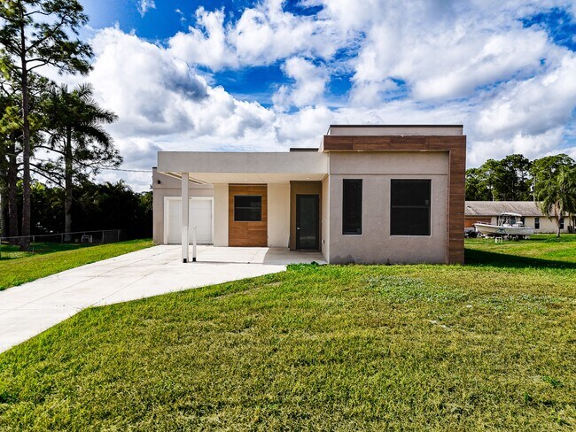 Building Photo - 2011 Olsen Ln