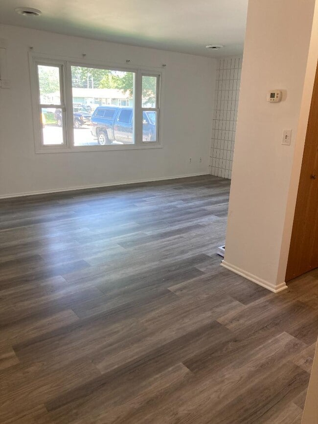 Building Photo - 3040 Futura Dr