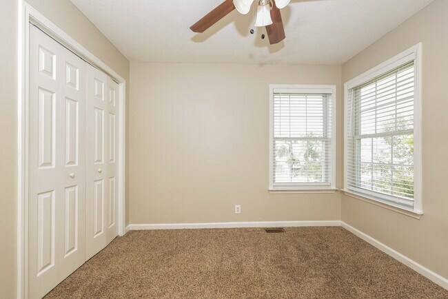 Building Photo - 6404 Wildgrove Dr