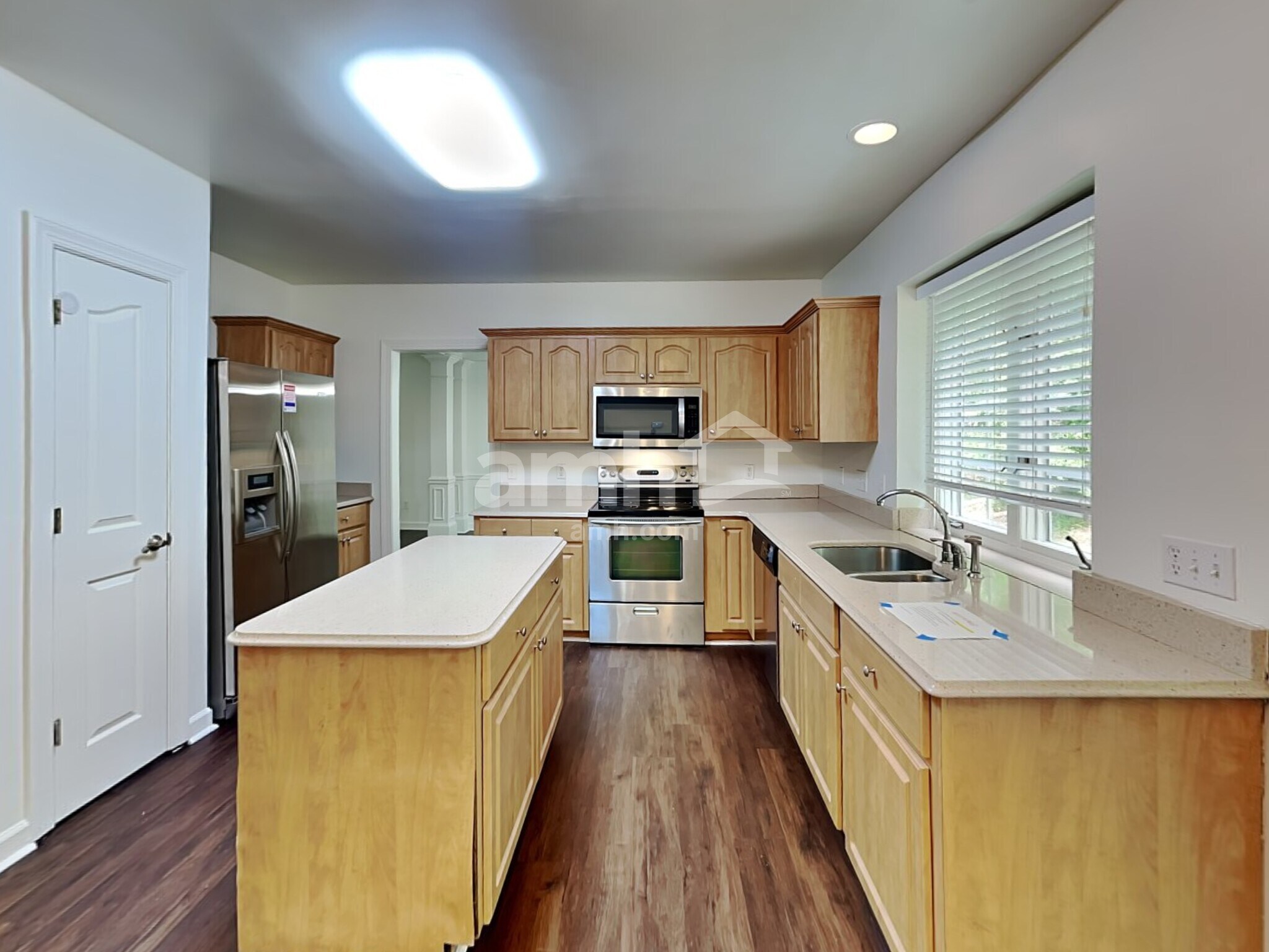 Building Photo - 5802 Swanston Dr