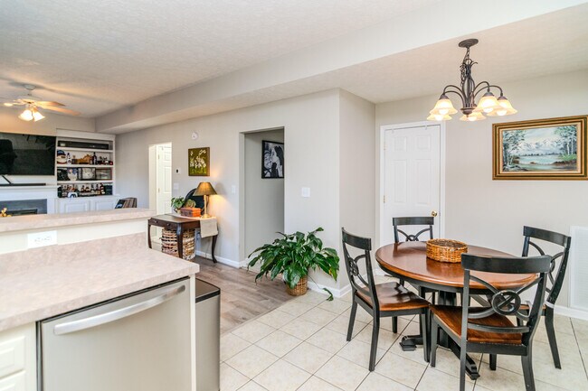 Building Photo - 3041 Sewanee Ln