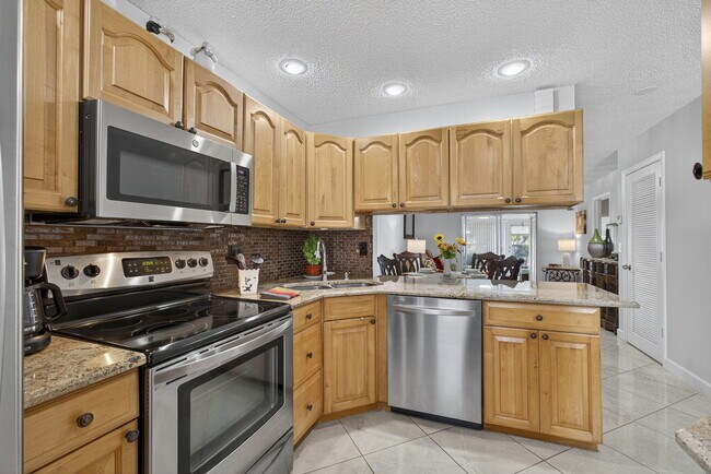Building Photo - 3402 Theo Way