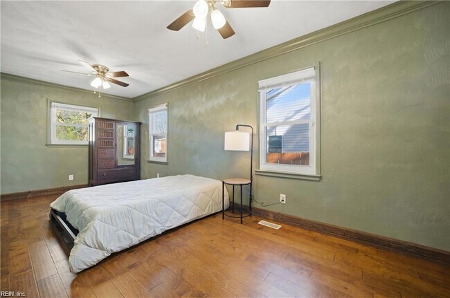 Building Photo - 108 Marcy St