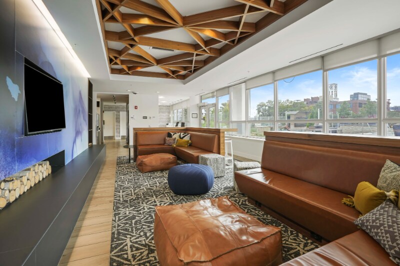 Building Photo - 101 S Halsted St