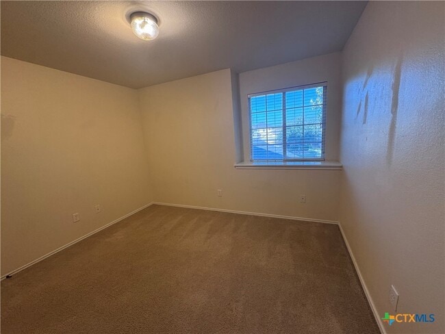 Building Photo - 5200 Lions Gate Ln