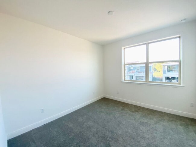 Building Photo - Eagle Creek house for Rent