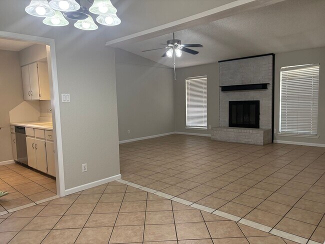 Building Photo - 4301 Lubbock Ave