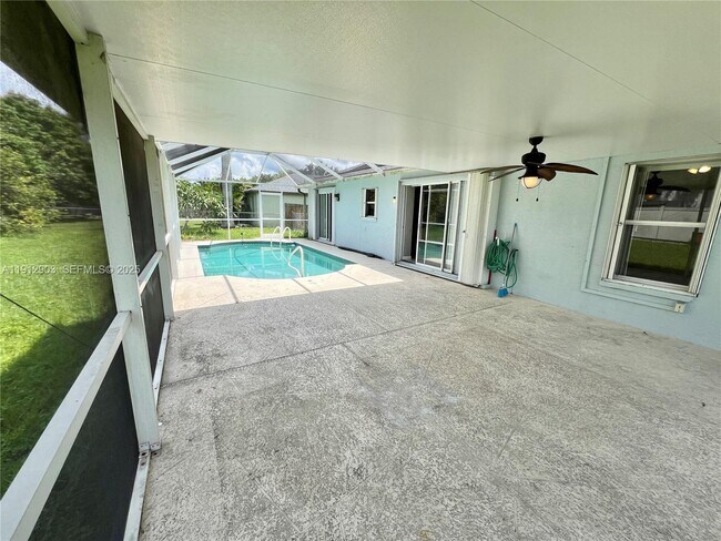 Building Photo - 15561 Spring Line Ln