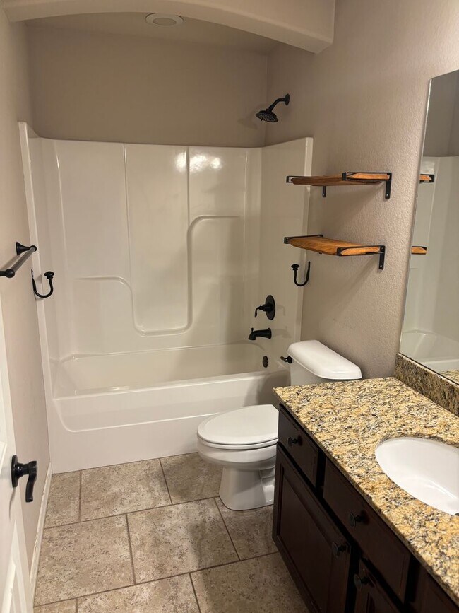Building Photo - Available Now! Beautiful 3-Bedroom, 2-Bath...