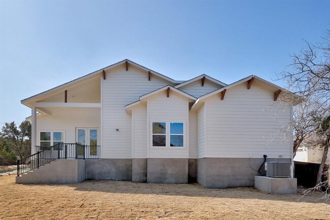 Building Photo - 21679 High Dr