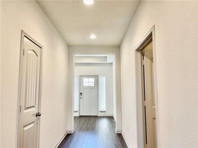 Building Photo - 18301 Calasetta Dr