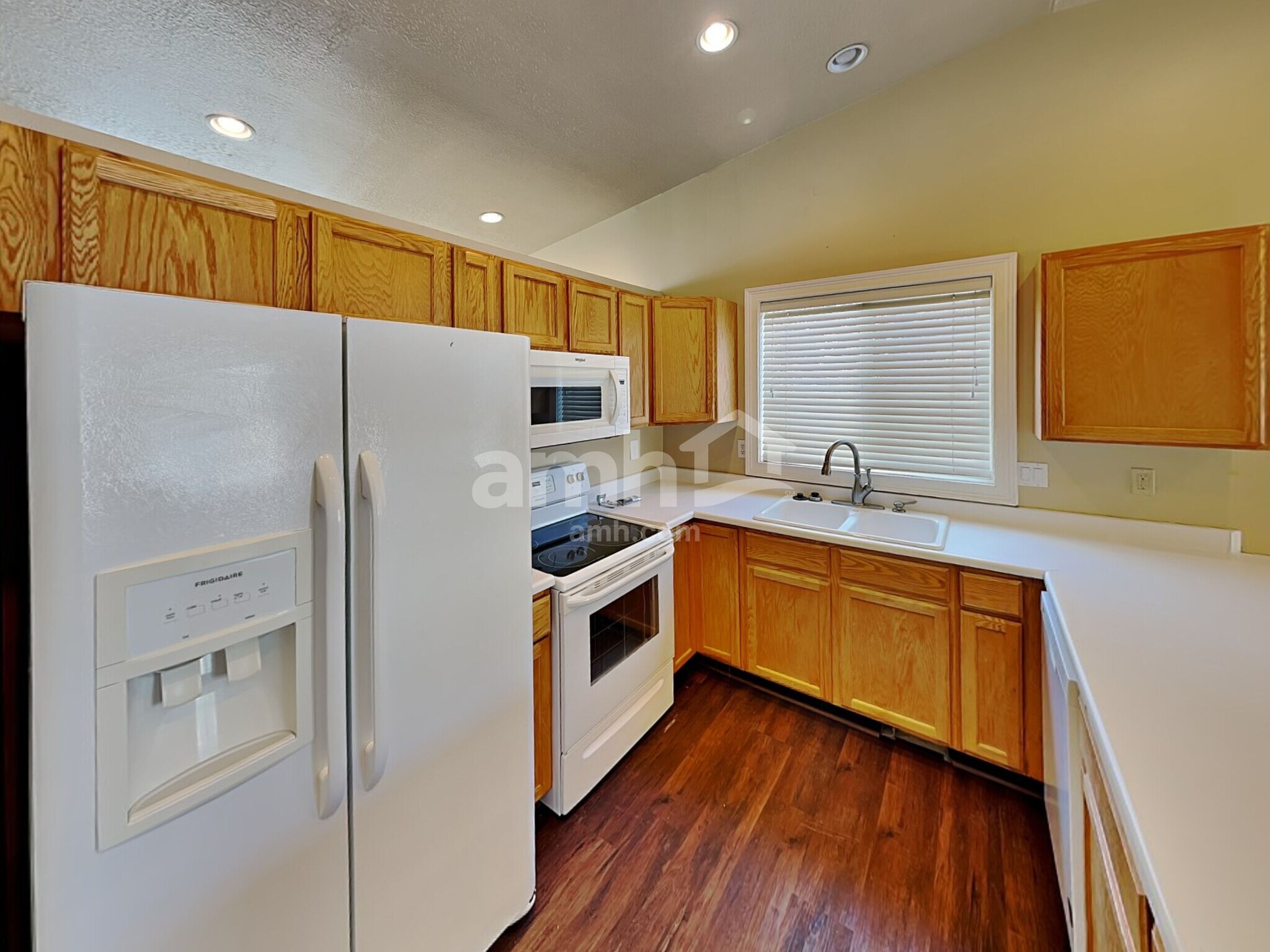 Building Photo - 1283 N 2525 W