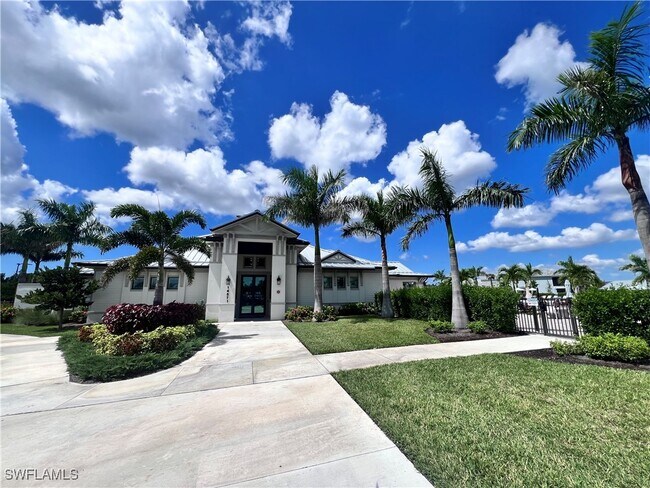 Building Photo - 14251 Heritage Landing Blvd