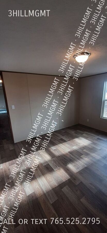 Building Photo - 5600 W Kilgore Ave