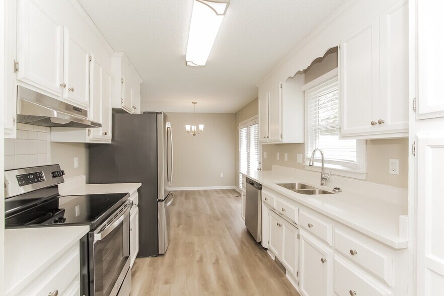 Building Photo - 104 Dameron Rd