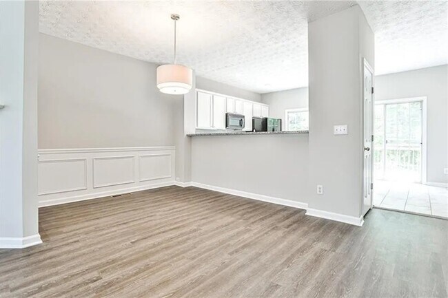 Building Photo - 754 Celeste Ln