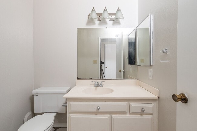 Building Photo - 2 bed 1 bath unit in Hacienda Heights, CA 91745