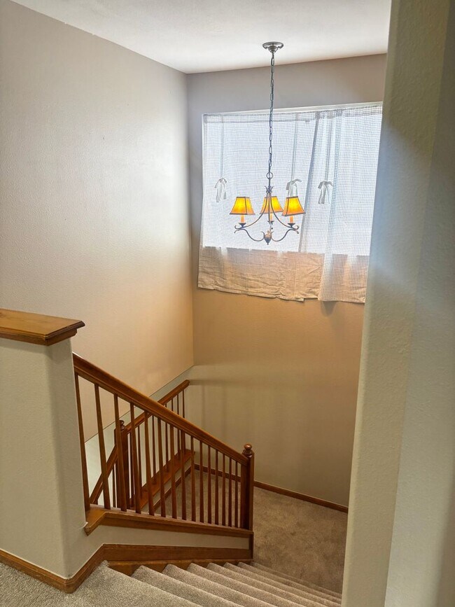 Building Photo - For Rent in Excellent Neighborhood! 80130