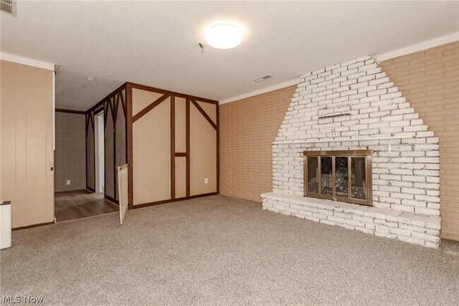 Building Photo - 8806 Norwood Dr