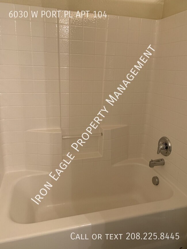 Building Photo - 6030 W Port Pl