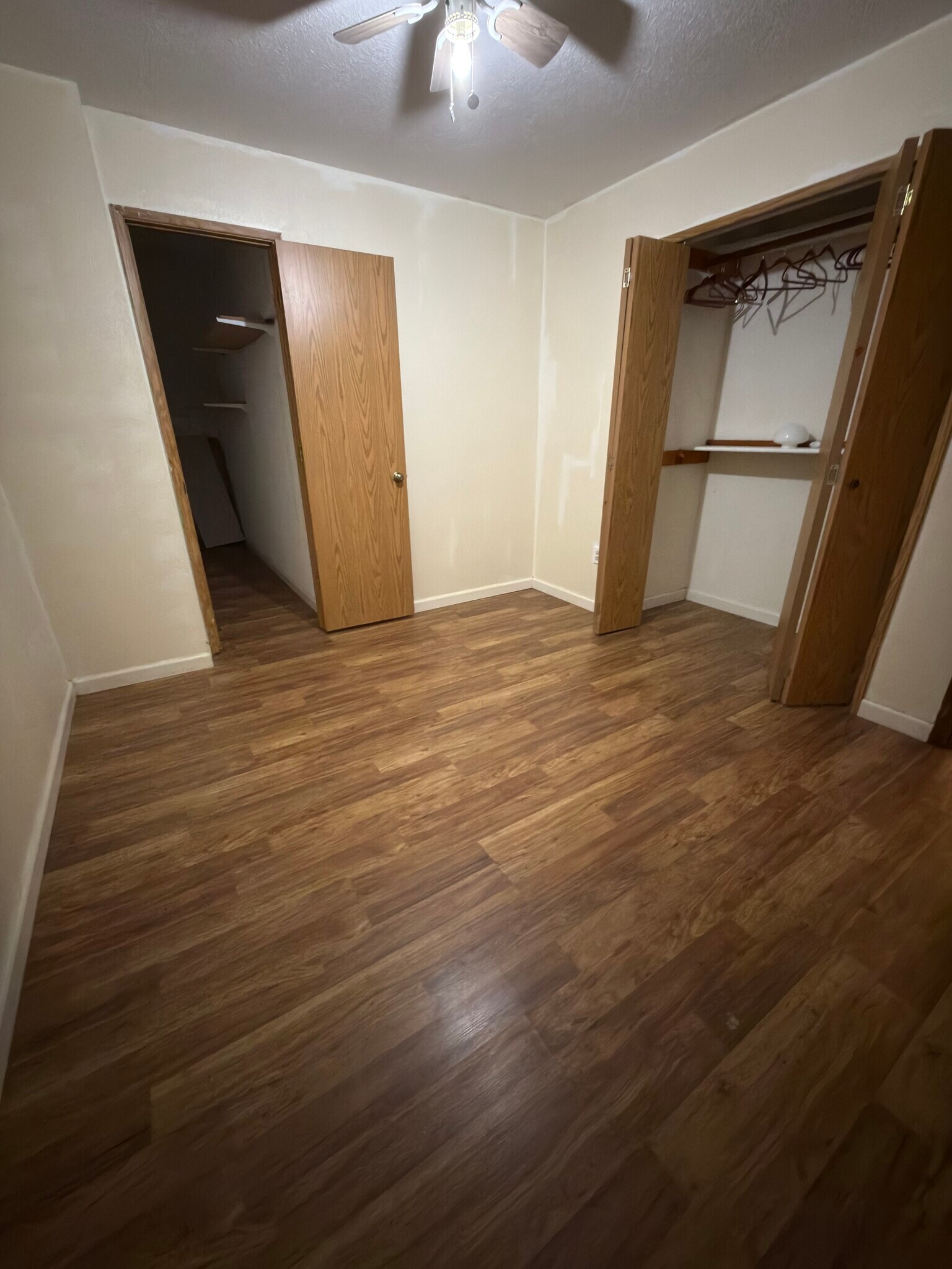 Building Photo - 2547 NE Holmes Rd