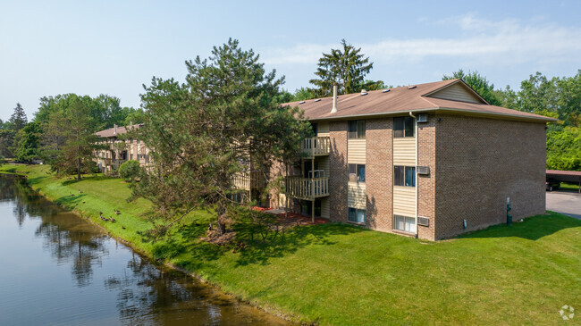 Pond View - Homestead Apartments