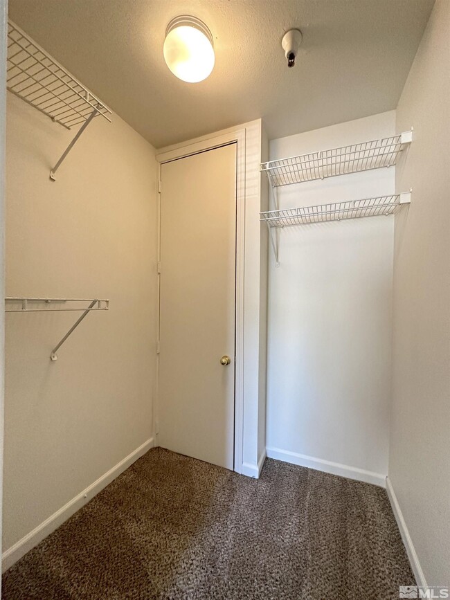 Building Photo - 200 Talus Way