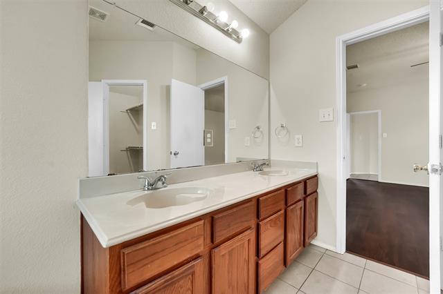 Building Photo - 7601 Northpoint Dr