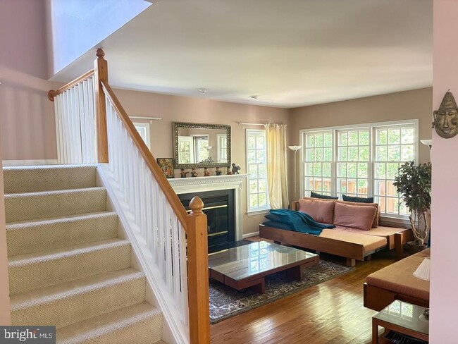Building Photo - 1254 Lamplighter Way