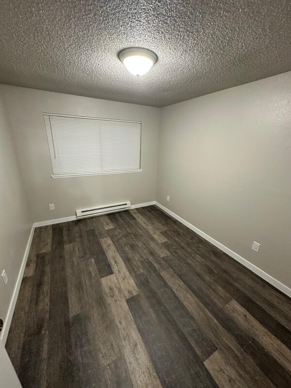 Building Photo - 4911 S Orchard St