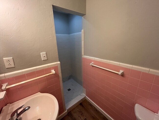 Building Photo - 3908 Timbercrest Dr NW
