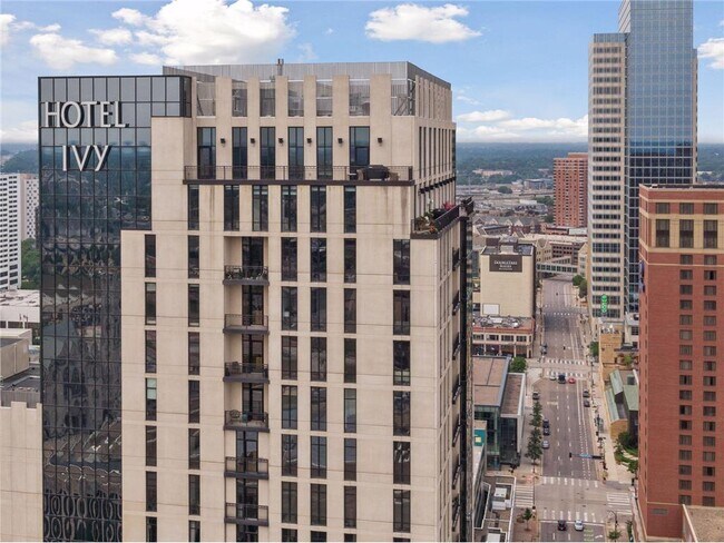 Building Photo - 201 S 11th St