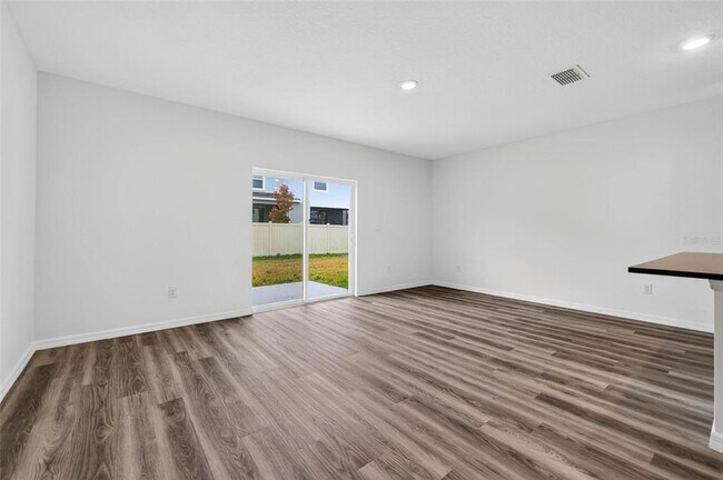 Building Photo - 31264 Paper Birch St