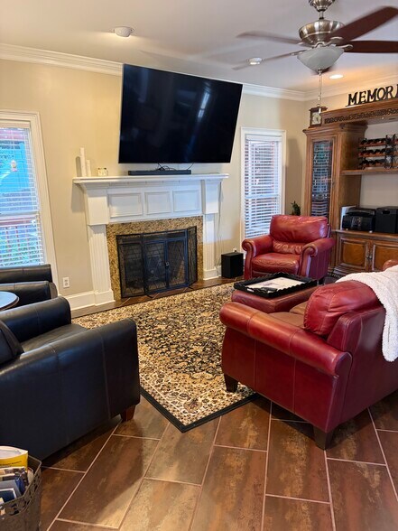 Building Photo - 832 Shelter Cove Ct