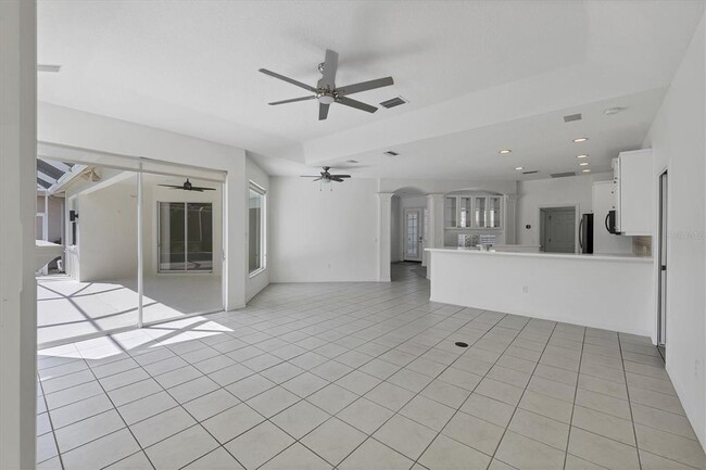 Building Photo - 8501 Park Shore Ln
