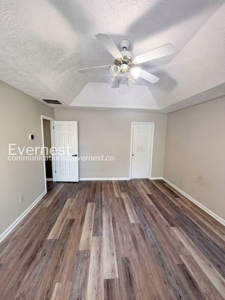 Building Photo - 849 Creek Cove Way