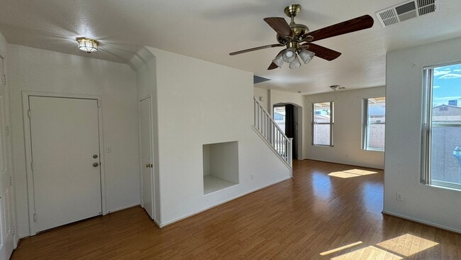 Building Photo - Gated 3 bedroom short term rental