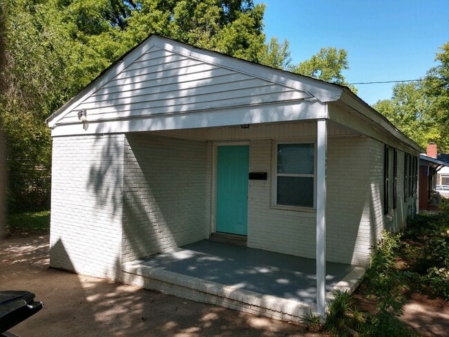 Building Photo - 4207 Dinglewood Ave