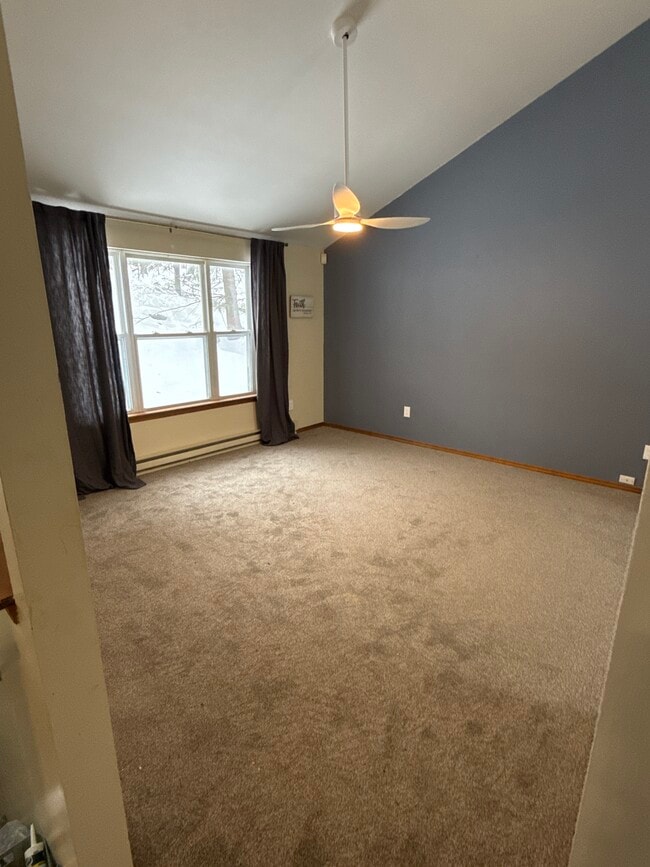 Building Photo - 314 Overlook Dr