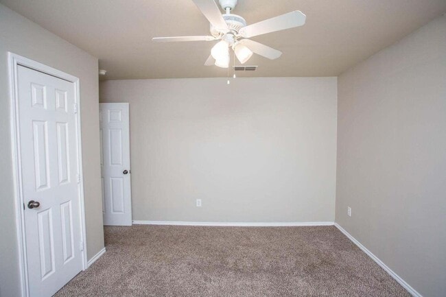 Building Photo - 3606 Pontiac Ave