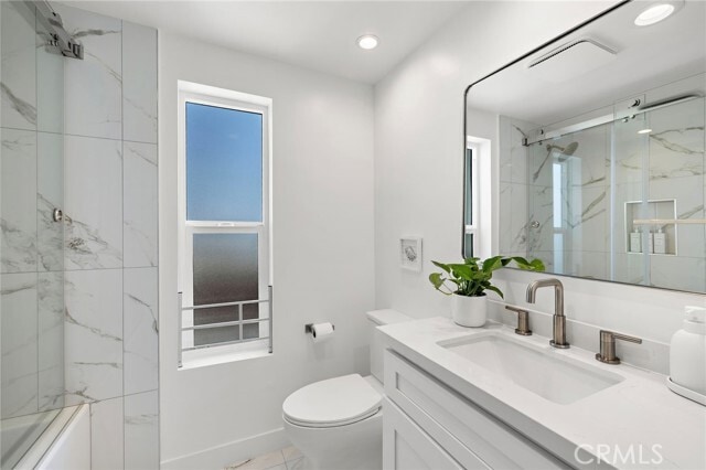 Building Photo - 1045 Gaviota Dr Unit B