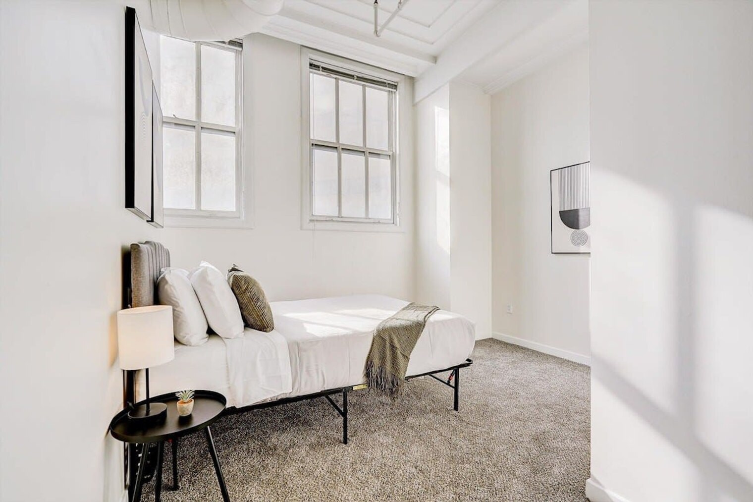 Building Photo - 50 N Illinois St