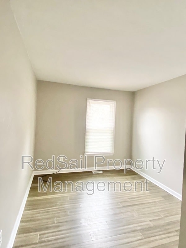 Building Photo - 5612 Picadilly Ln