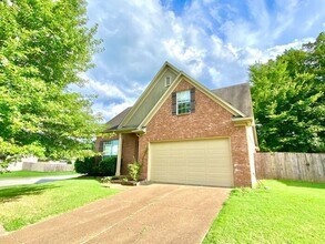 Building Photo - Cordova-Spacious 3 Bedroom 2.5 Home